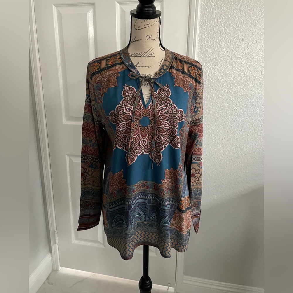 Feathers by tolani blouse